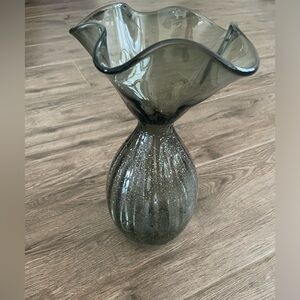 Silver Glitter In Black Glass Vase Lined Bottom With Flower Top